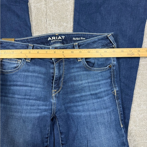 Ariat Perfect Rise Flare Denim Stretch Jean Womens Size 28S - Picture 4 of 7